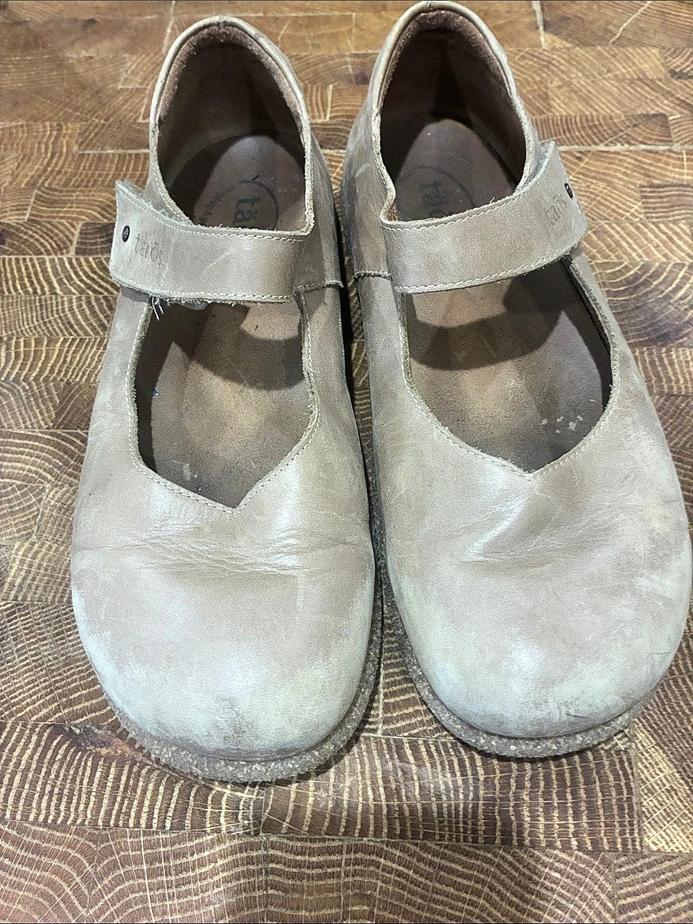 Taos Convoy Mary Jane Flats Beige US 9-9.5 size 40